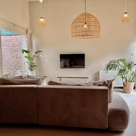 House Bali - Near The Keukenhof And The Сasa de vacaciones *