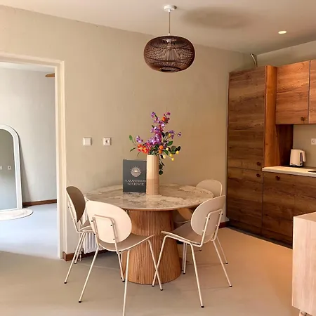 Сasa de vacaciones House Bali - Near The Keukenhof And The *