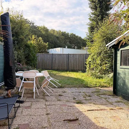 House Bali - Near The Keukenhof And The